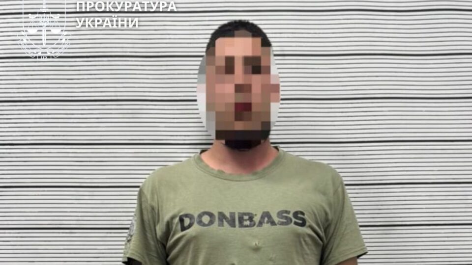 Продавав роботу з бронюванням: на Запоріжжі правоохоронці затримали посадовця 