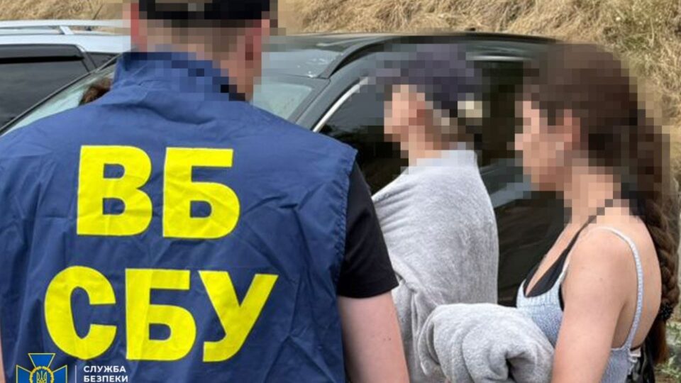 Посадовиця Торгово-промислової палати вимагала 100 тисяч євро у виробника бойових дронів — СБУ 
