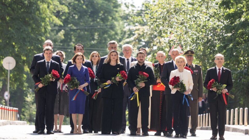 Володимир Зеленський і лідери Південно-Східної Європи вшанували пам’ять загиблих українських воїнів 