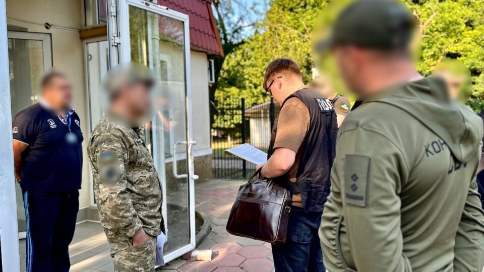 «Мертві душі», 100 обшуків та понад 15 мільйонів збитків державі: на Одещині судитимуть командирів, які наживались на фіктивній службі 