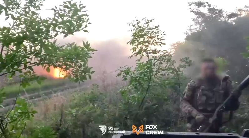 «Поцілив FPV за 10 метрів від себе»: командир роти Fox Crew врятував підлеглих від ворожого дрона 