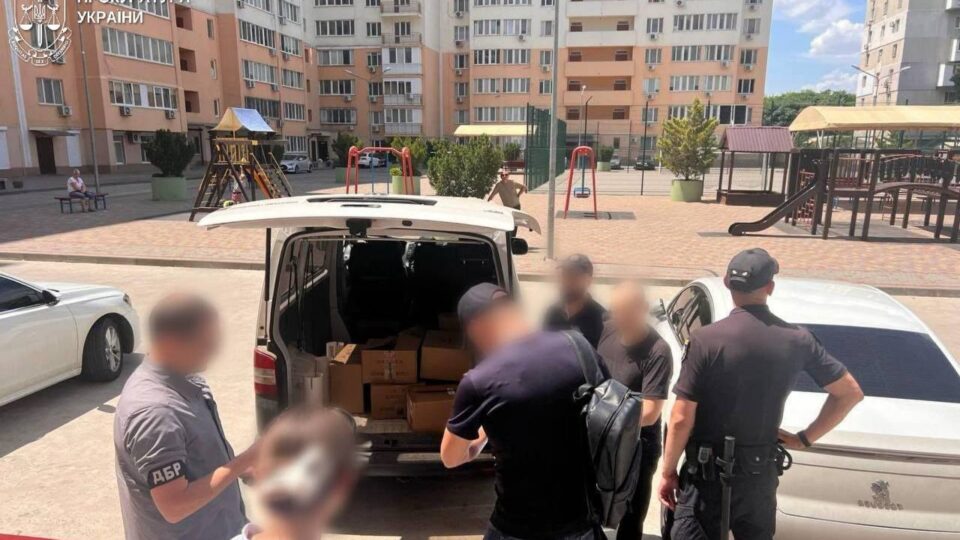 Розпродав безпілотники, ноутбук здав до ломбарду: за матеріалами ДБР судитимуть начальника складу 