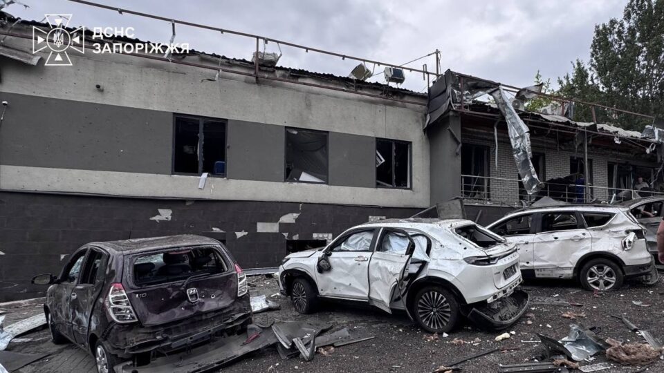 Внаслідок ударів по Запоріжжю травмовано 18 людей, з яких двоє дітей 