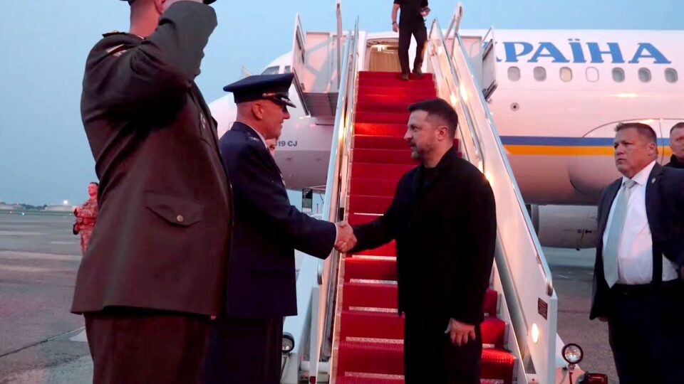 «Пріоритет — антибалістика»: Президент прибув до США для зустрічі з Трампом 