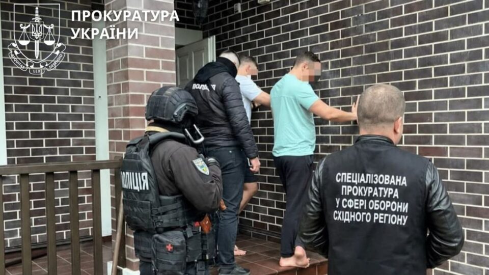 Мільйонні збитки на закупівлі паливної деревини: про підозру повідомлено начальнику служби тилу 