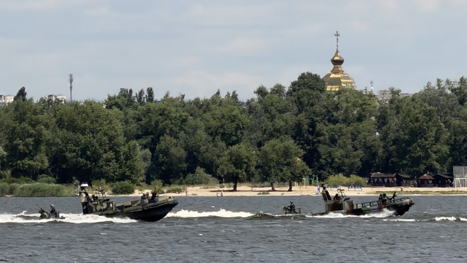 У День ВМС у Дніпрі Річкова флотилія продемонструвала бойові можливості 