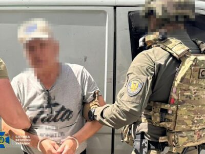 Працював на окупантів і відновлював виробництво для армії рф: у Херсоні затримали пособника окупантів