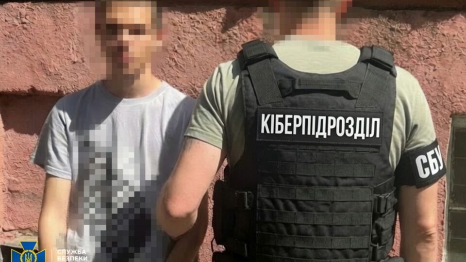 Реєстрували «Старлінки» для ворога: у трьох областях затримали поплічників окупантів 