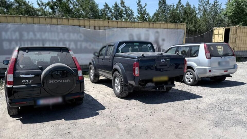 На Одещині викрили торгівлю авто, ввезеними для потреб ЗСУ 