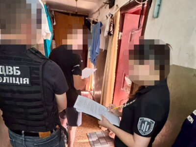 Фіктивне бронювання за $4,5 тисячі: у Харкові правоохоронців викрили у сприянні ухилянтам