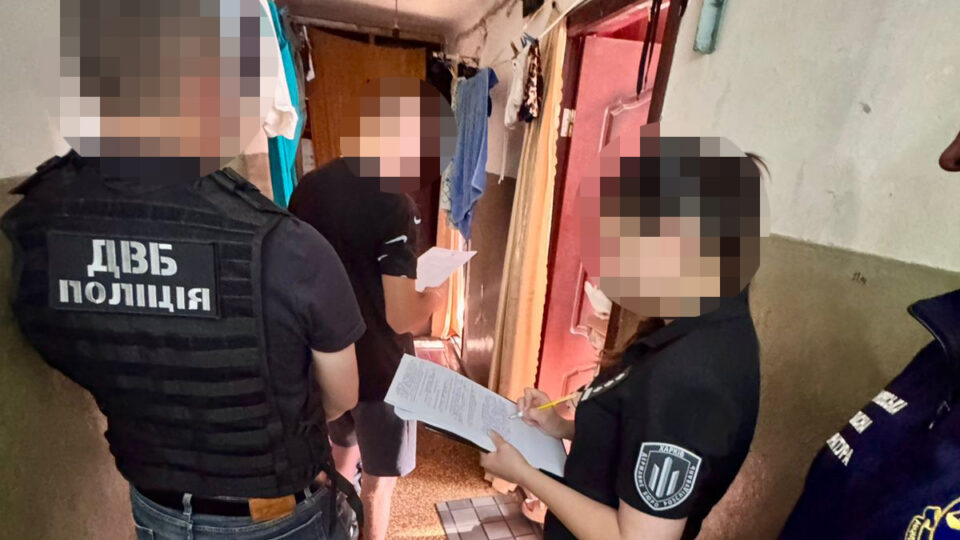 Фіктивне бронювання за $4,5 тисячі: у Харкові правоохоронців викрили у сприянні ухилянтам 
