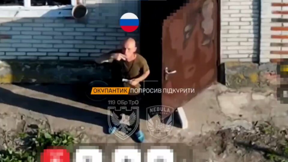 Попросив підкурити у дрона і згорів: пілоти вполювали нахабного окупанта 
