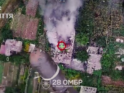 «Купую всьому розрахунку шаурму, якщо влучать у підвал з ворогом»: наші пілоти не залишилися голодними