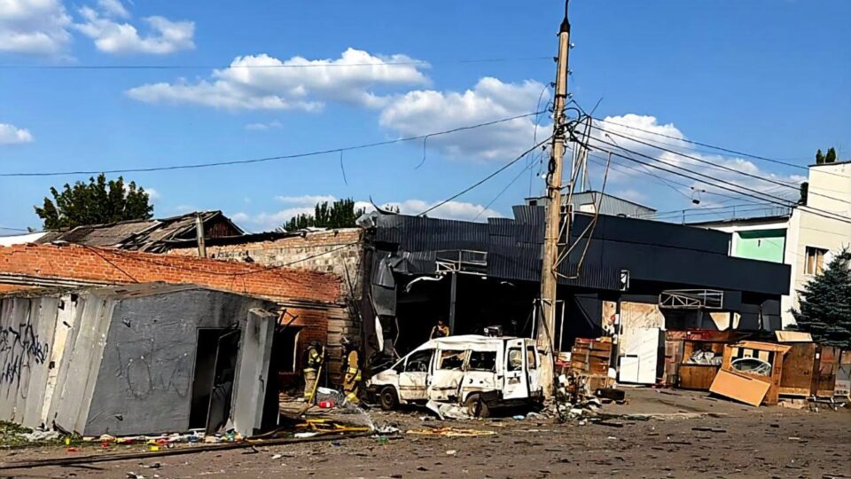 Удар по «Новій пошті» в Краматорську: є загиблий та поранені 