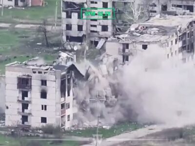 Будинок склався разом з окупантами: у Ветеринарному бетон не врятував росіян