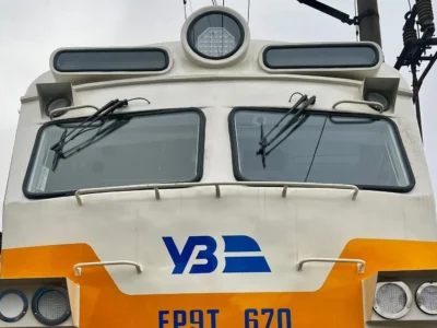 Ворожий БПЛА атакував приміський поїзд на Миколаївщині