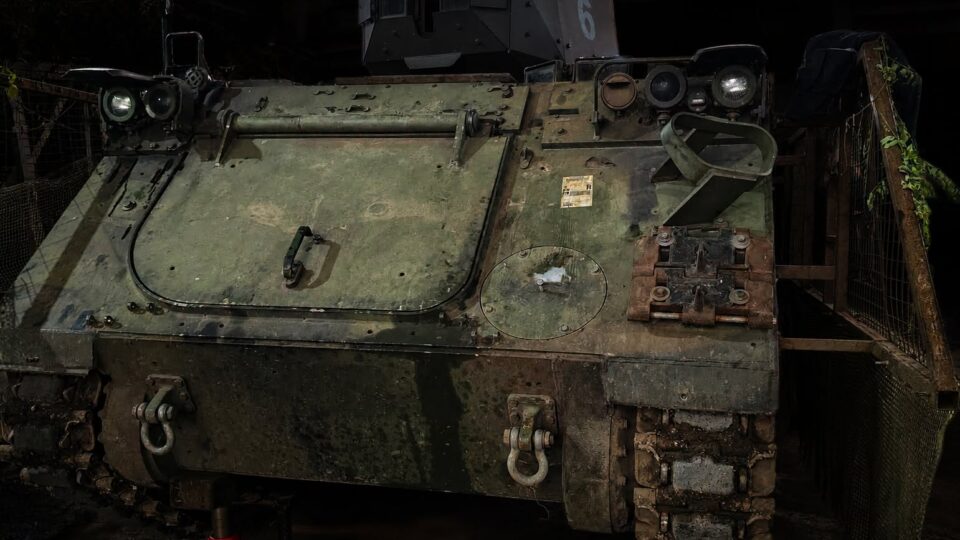 Повернеться на фронт ще злішим: 146-й ремонтний полк відновлює та модернізує бронетранспортер М113 