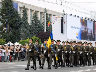 Воїни Сухопутних військ взяли участь у параді з нагоди 35-ї річниці незалежності Молдови