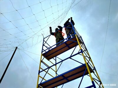 На Харківщині антидроновими сітками вже прикрито понад 500 кілометрів доріг