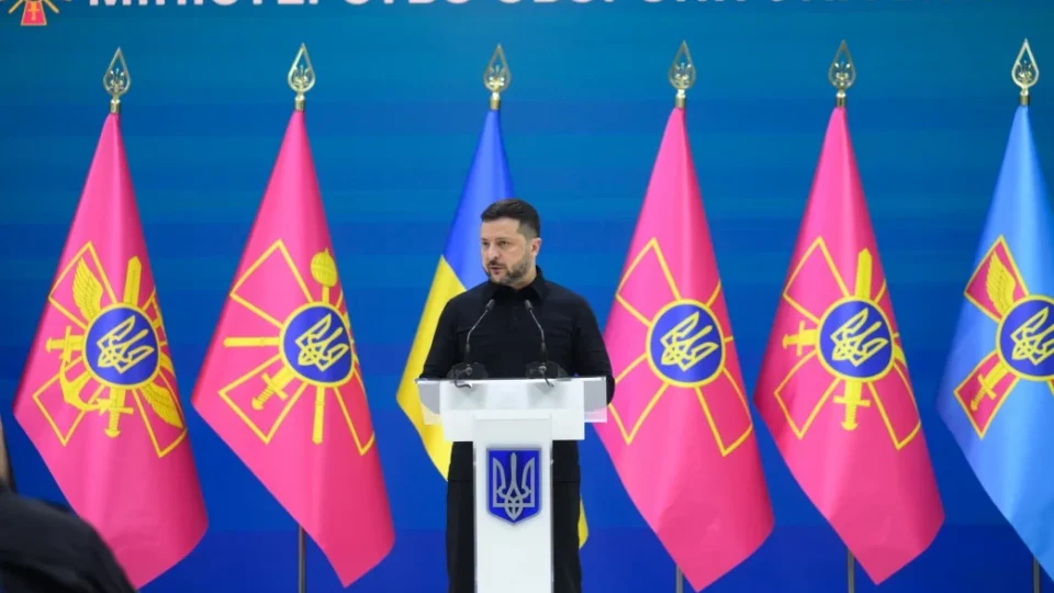 Володимир Зеленський: Необхідно забезпечити реальні рішення щодо мобілізації, контрактів та ротацій 