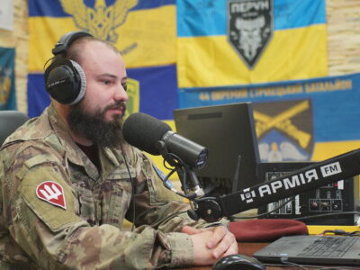 Стримав російську дивізію, прорвався з оточення й став Героєм України: історія десантника Дениса Макаровського
