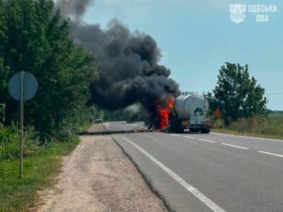 Двоє людей загинуло внаслідок російського удару по автоцистерні на Одещині