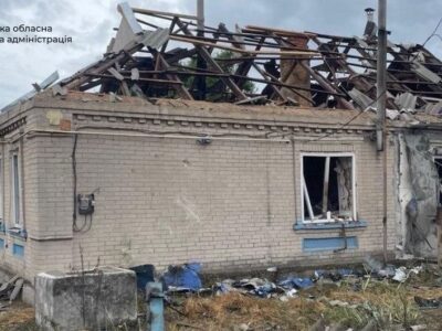 Одна людина загинула, ще одна поранена внаслідок ворожих атак по Запоріжжі