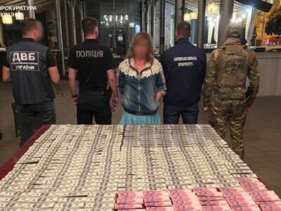 Обіцяла «списати» військового зі служби та організувати втечу за кордон: у Харкові засуджено жінку