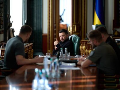 Уперше в одній операції спрацювали більше 15 різних засобів ураження: Президент про удар по Новоросійську