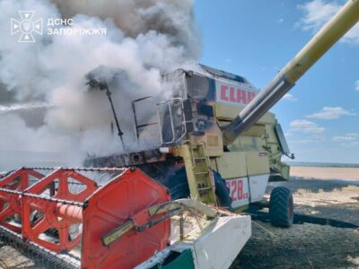 Дрон ударив по комбайну під час жнив на Запоріжжі: загинув чоловік