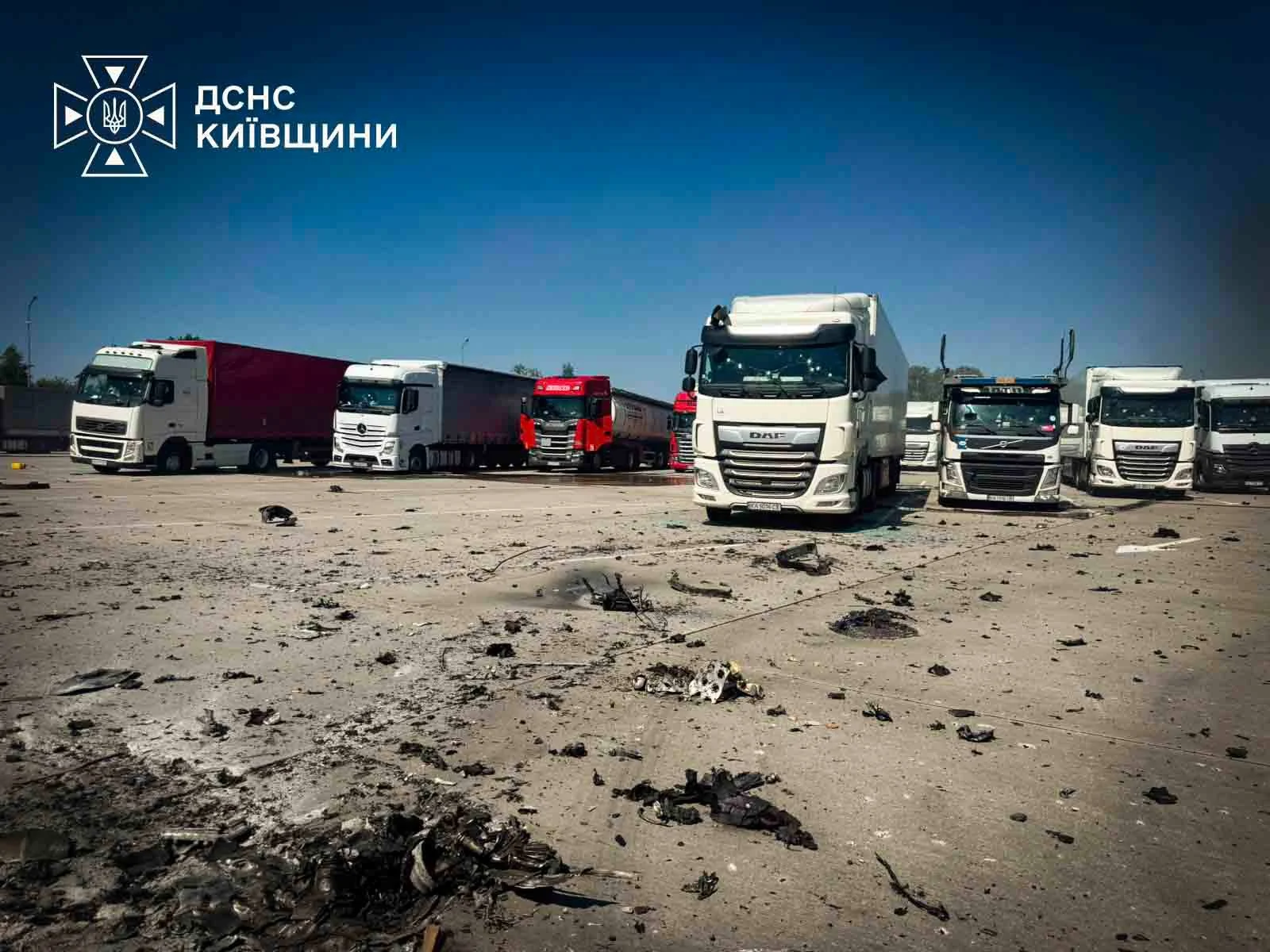 Стоянка вантажівок