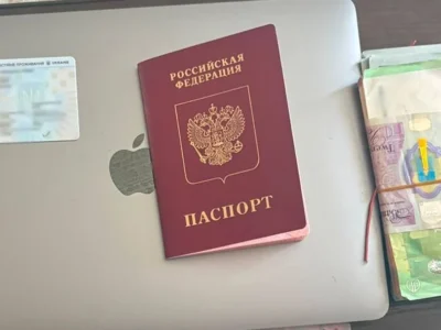 У Києві затримали 25-річну росіянку, яка допомагала ухилятись від мобілізації
