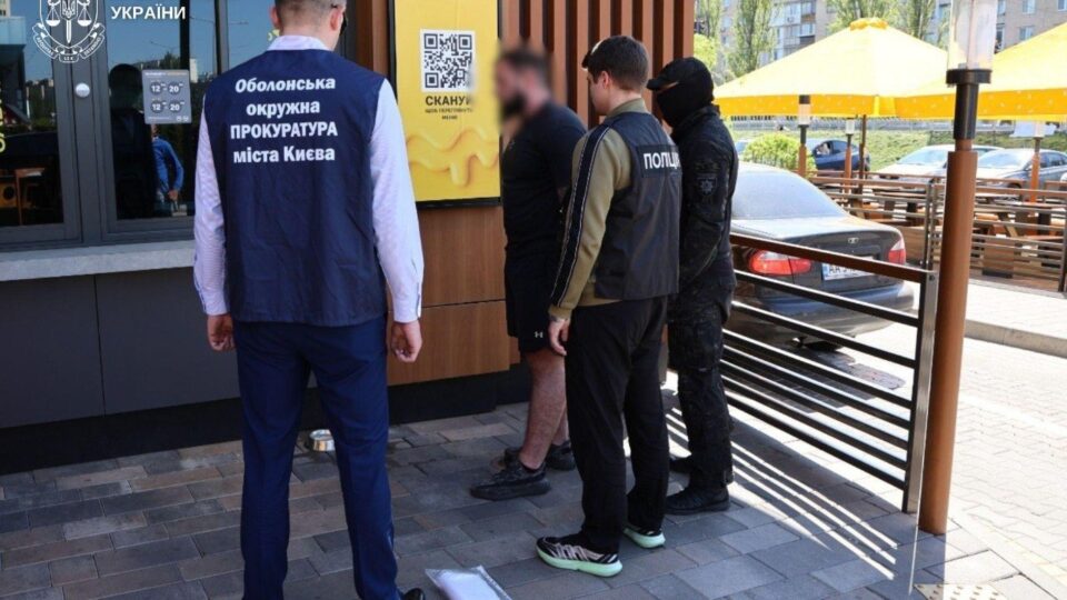 Продавав інвалідність за $28 тисяч і обмежену придатність за $15 тисяч: судитимуть киянина 