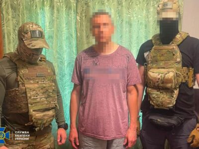 Ексначальник цеху оборонного заводу та безробітний ухилянт коригували удари рф по Запоріжжю — СБУ