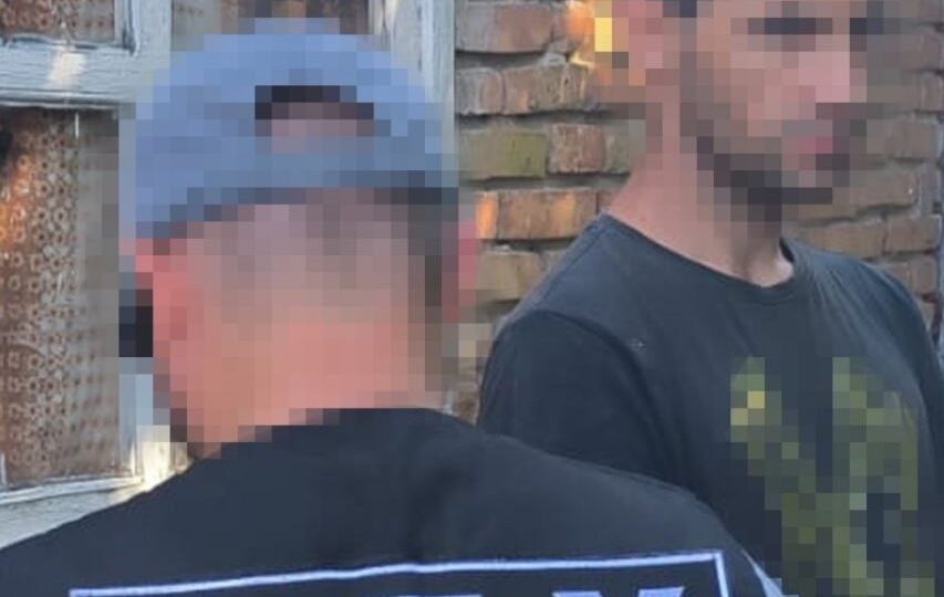 Втік з учебки і наводив ворога: у Нікополі затримали ухилянта-шпигуна 