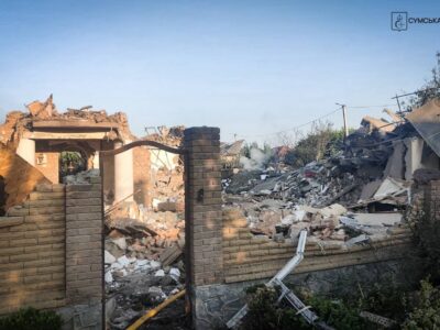 Росіяни вбили у Сумах двох дітей та літню жінку