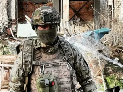 «Прикидаються убитими поміж трупами по кілька діб»: аеророзвідник «Бабай» виявляє хитрих російських штурмовиків завдяки увазі до деталей
