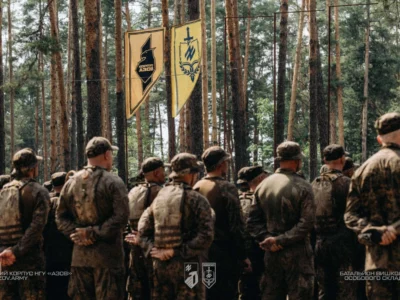 «Стрибають в останній вагон сезону»: росіяни нарощують штурми на Добропільському напрямку
