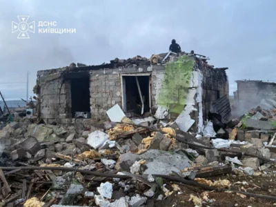 Дронова атака на Київщину: постраждали п’ятеро людей, троє з них — діти