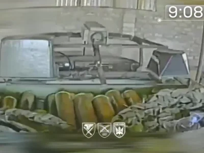 Українські захисники знищили в Гуляйполі склад з російськими артснарядами