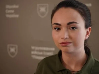 «Ситі й вдячні окупантам»: росіяни готують постановочні відео в Олешках і хочуть привласнити українську допомогу