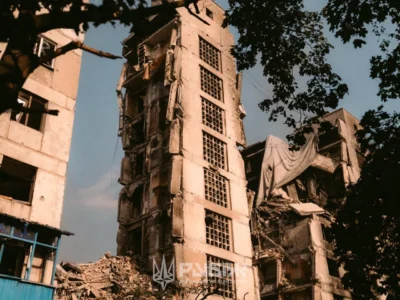 «Замість кафе та живих вулиць — могили у дворах»: бійці бригади «Рубіж» показали зруйноване росіянами Добропілля