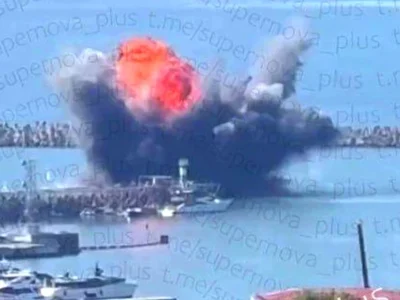 Ukrainian USV strikes Russian support vessel NEFRIT in Sochi port