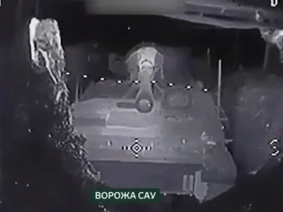 Відсунули «шторку» — і почалося: дронарі «Гарту» знайшли російську САУ
