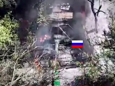 Маскування не допомогло: морпіхи знищили ворожий Т-72 та гаубицю Д-30
