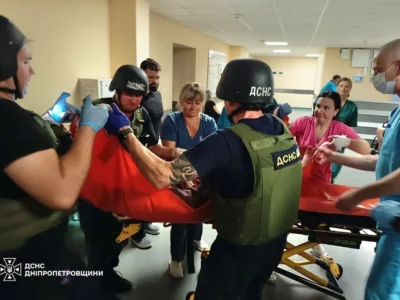 На Дніпропетровщині внаслідок російських атак постраждали 8 осіб, пошкоджено житлові будинки