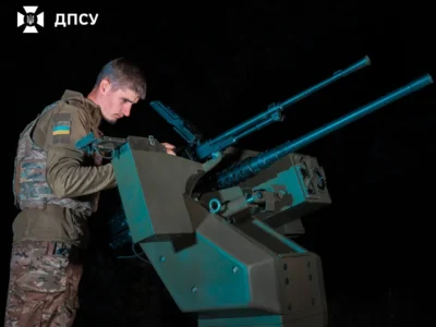 ШІ направляє, навідник обирає зброю: воїни бригади «Помста» знищують дрони геймпадом та технологіями