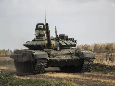 Виявили ще на підході: дронарі 80-ї Галицької знищили російський танк