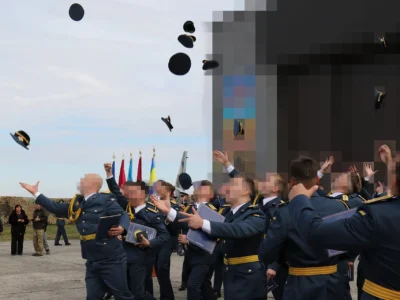 Вступили влітку 2022-го — тепер вирушають у бригади: ХНУПС випустив нових льотчиків і штурманів