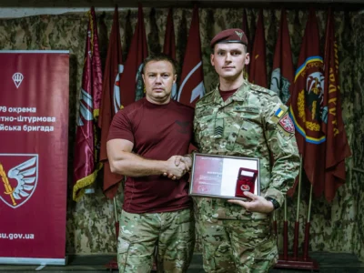 «Місяць на позиціях? Без проблем»: десантник 80-ї бригади — про перший бій і відзнаку «За штурм»